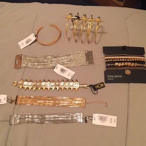 Bracelets Express, Noir, and free press